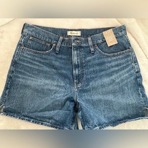 Madewell Relaxed Mid-Length Denim Shorts. W 30.  New with tags.